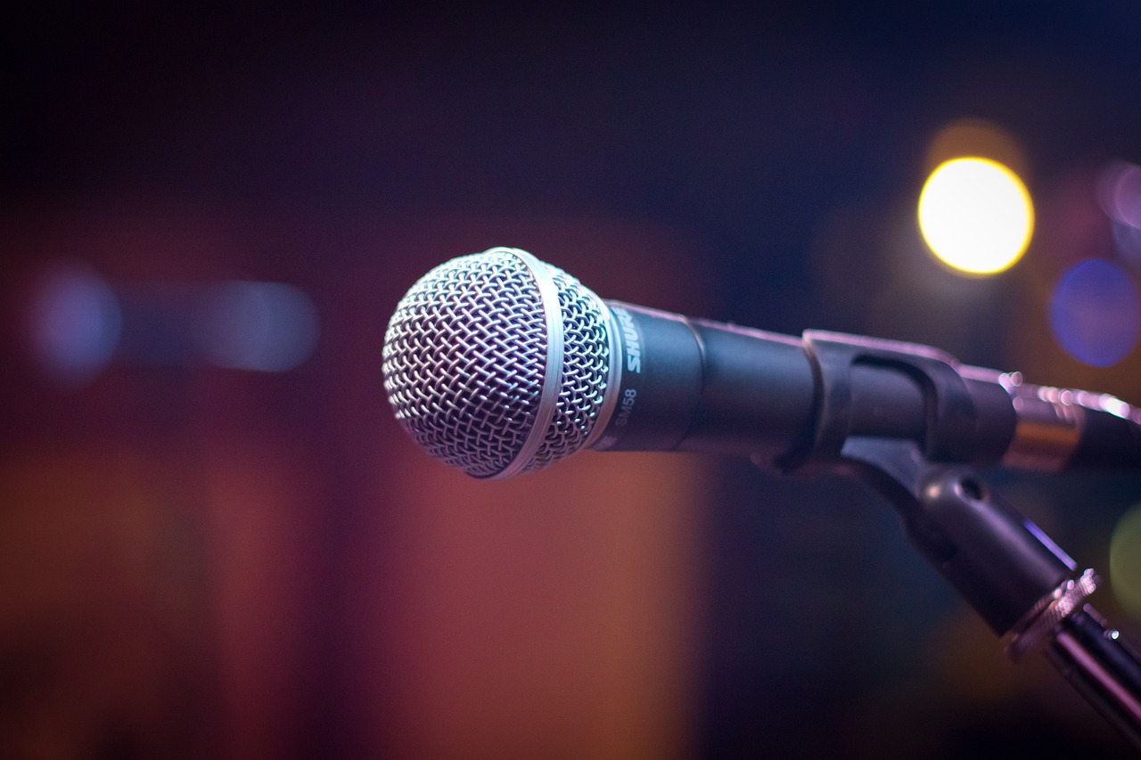 Photo of a microphone on a stand